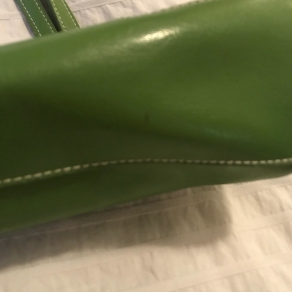 Cute lime green handbag! - Picture 5 of 6